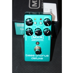 MXR M83 Bass Chorus Deluxe Bass Guitar Effects Pedal Used